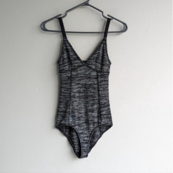 Aritzia Wilfred heathered gray Jasmine bodysuit - Picture 2 of 6